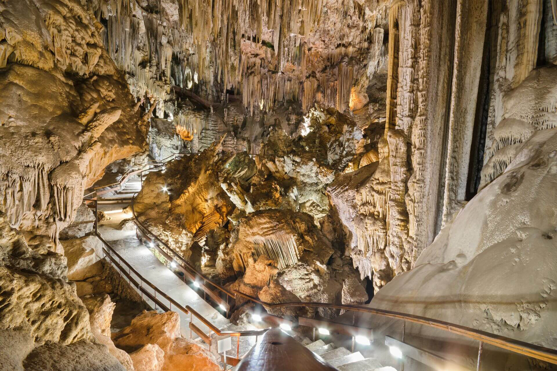 Nerja-Caves