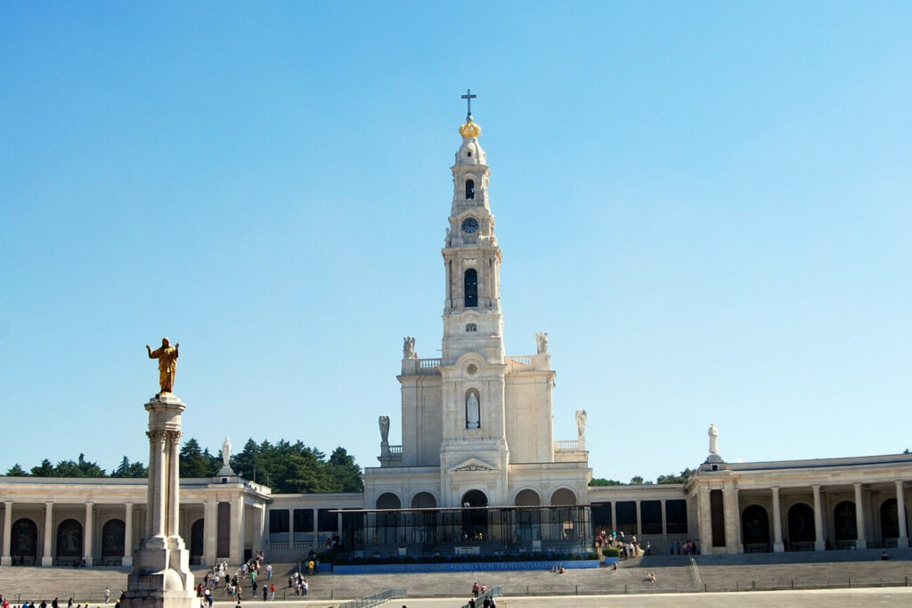 Visit-to-Shrine-of- Fatima